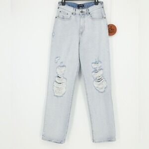 Retrofête Light Wash Distressed Ripped Straight Leg Jeans Womens NWT‎ Casual